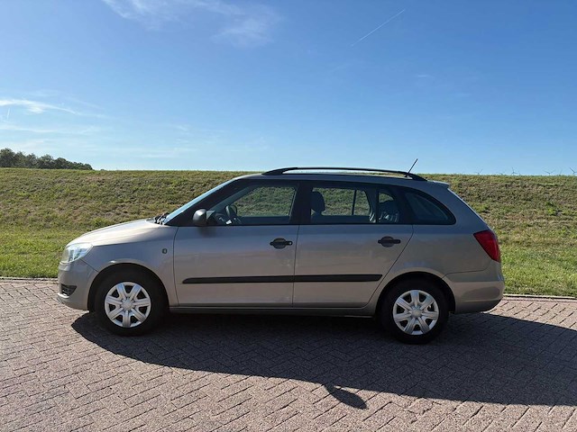 Skoda fabia combi 1.2-12v fresh , 40-tnh-1 - afbeelding 16 van  25