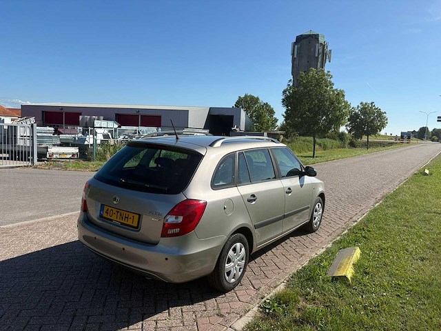 Skoda fabia combi 1.2-12v fresh , 40-tnh-1 - afbeelding 19 van  25