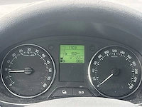 Skoda fabia combi 1.2 tdi greenline car 2010 | 37-npz-4 - afbeelding 4 van  24
