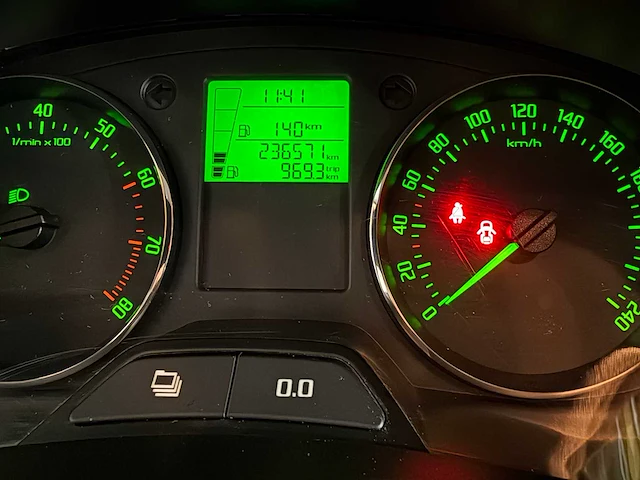 Skoda fabia combi 1.2 tsi arctic, 7-thx-58 - afbeelding 2 van  15