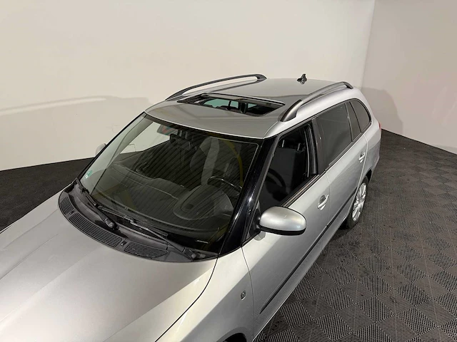 Skoda fabia combi 1.2 tsi grt elegance, 74-zfb-2 - afbeelding 4 van  14
