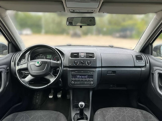 Skoda fabia combi 1.2 tsi tour 2011 | 13-rvn-7 - afbeelding 17 van  26