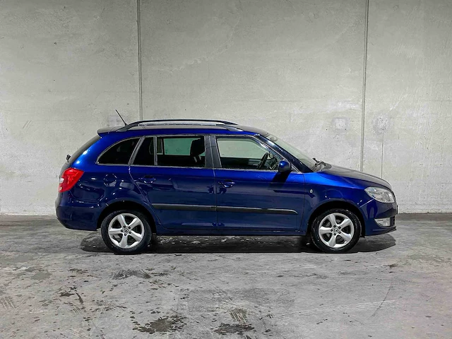 Skoda fabia combi 1.2 tsi tour 86pk 2012, 70-xvd-5 - afbeelding 34 van  36