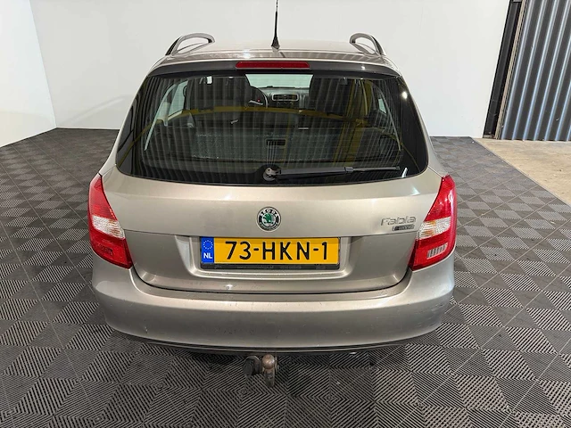 Skoda fabia combi 1.4-16v ambiente, 73-hkn-1 - afbeelding 12 van  18