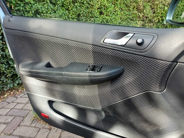 Skoda fabia combi 1.4-16v ambiente , 73-rh-sr - afbeelding 4 van  17