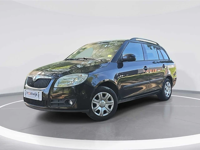 Skoda fabia combi 1.4-16v ambiente car 2009 | 30-hph-5 i - afbeelding 1 van  22