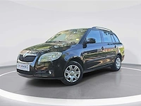 Skoda fabia combi 1.4-16v ambiente car 2009 | 30-hph-5 i - afbeelding 1 van  22