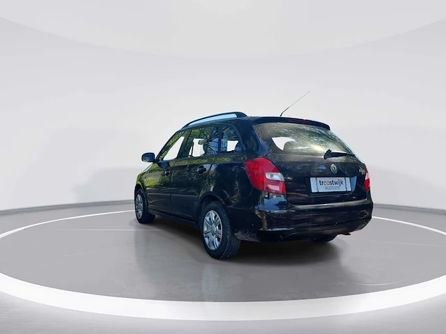 Skoda fabia combi 1.4-16v ambiente car 2009 | 30-hph-5 i - afbeelding 19 van  22