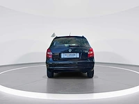 Skoda fabia combi 1.4-16v ambiente car 2009 | 30-hph-5 i - afbeelding 20 van  22