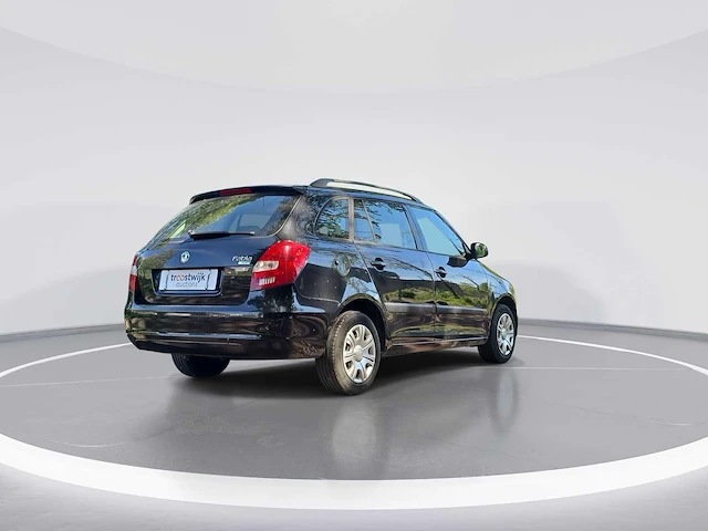 Skoda fabia combi 1.4-16v ambiente car 2009 | 30-hph-5 i - afbeelding 21 van  22