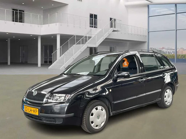 Skoda fabia combi 1.4 comfort 2003 | 22-lh-hp - afbeelding 1 van  15