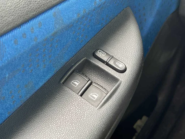 Skoda fabia combi 1.4 comfort 2003 | 22-lh-hp - afbeelding 13 van  15