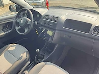Skoda fabia elektrische ramen airco navi radio - afbeelding 7 van  25