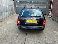 Skoda fabia kombi - personenauto (schade) - afbeelding 3 van  12