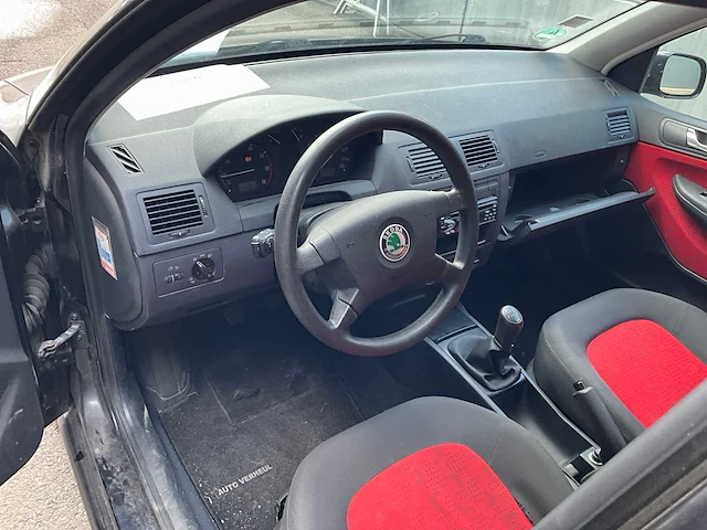 Skoda fabia kombi - personenauto (schade) - afbeelding 8 van  12