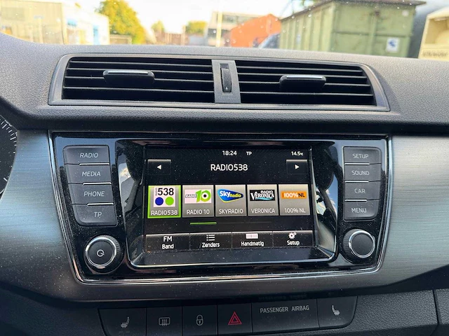 Skoda fabia sport 1.2 81kw ds, 6989 - afbeelding 10 van  25