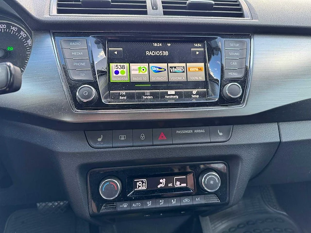 Skoda fabia sport 1.2 81kw ds, 6989 - afbeelding 14 van  25