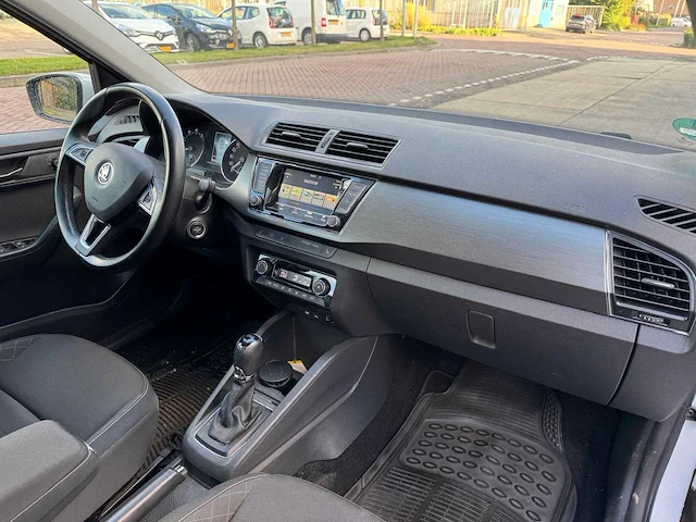 Skoda fabia sport 1.2 81kw ds, 6989 - afbeelding 22 van  25
