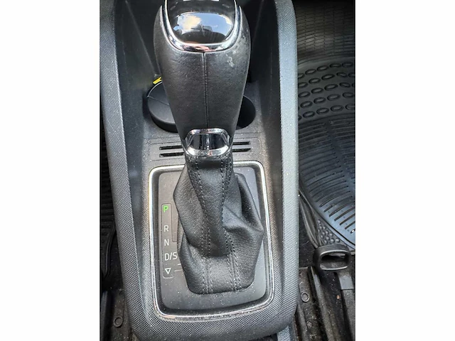 Skoda fabia sport 1.2 81kw dsg sty 46000 km 1e eigenaar 6989 - afbeelding 13 van  25