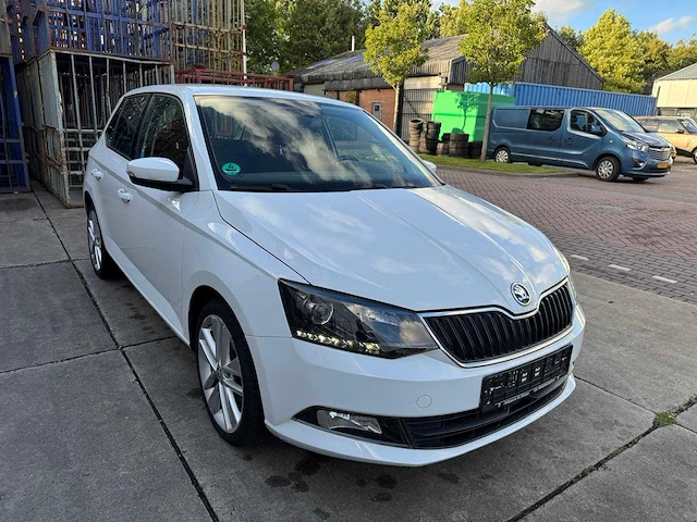 Skoda fabia sport 1.2 81kw dsg sty 46000 km 1e eigenaar 6989 - afbeelding 12 van  25