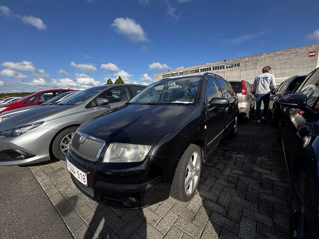 Skoda fabia sw 1 4 tdi ambiente,2006 - afbeelding 1 van  33
