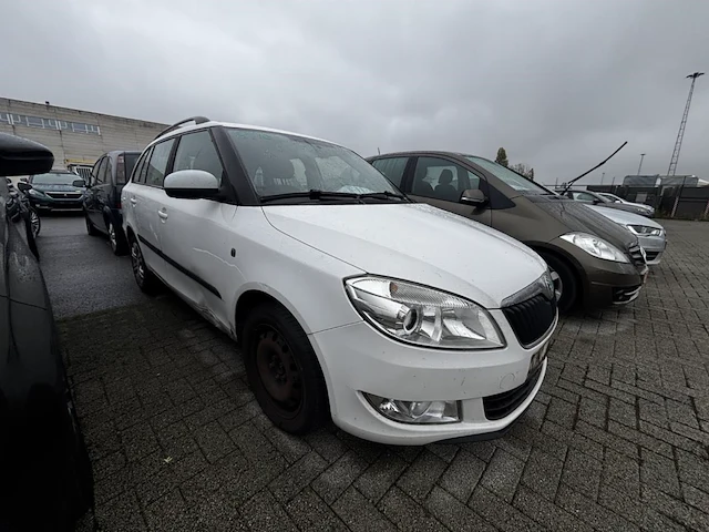 Skoda fabia sw 1.2 cr tdi ambiente dpf,2010 - afbeelding 23 van  32