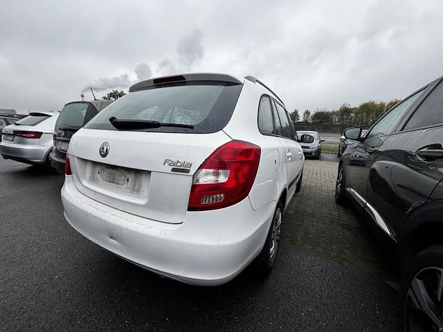 Skoda fabia sw 1.2 cr tdi ambiente dpf,2010 - afbeelding 27 van  32