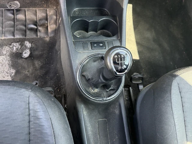 Skoda fabia sw 1.6 cr tdi ambiente dpf 90, 2010 - afbeelding 2 van  22