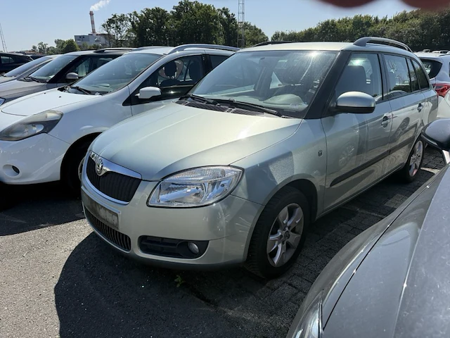 Skoda fabia sw combi, 2010 - afbeelding 1 van  10