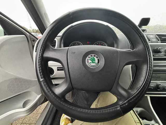Skoda fabia,2008 - afbeelding 6 van  31