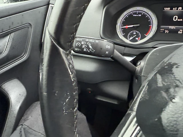 Skoda karoq 1 6 cr tdi scr ambition,2019 - afbeelding 8 van  25