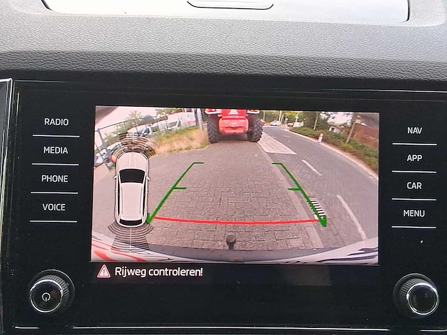Skoda karoq 1.5 tsi act ambition 2018 | xp-003-d - afbeelding 15 van  35