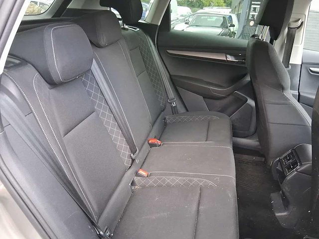Skoda karoq 1.5 tsi act ambition 2018 | xp-003-d - afbeelding 24 van  35
