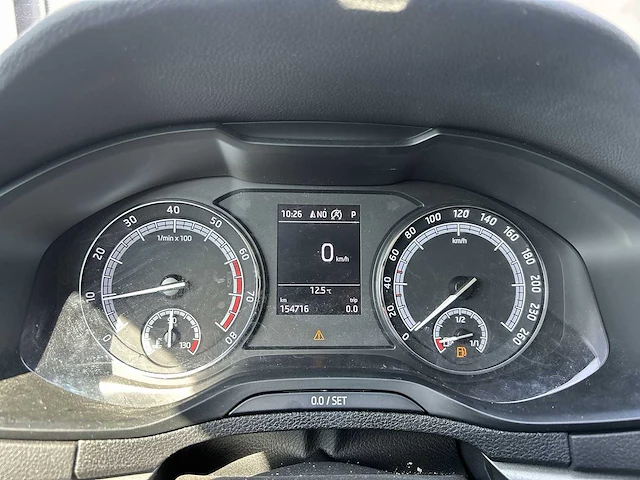 Skoda karoq 1.5 tsi act ambition business | zg-777-n - afbeelding 12 van  24
