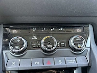 Skoda karoq 1.5 tsi act ambition business | zg-777-n - afbeelding 19 van  24