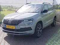 Skoda karoq 1.5 tsi act business edition | k-017-lk - afbeelding 1 van  48