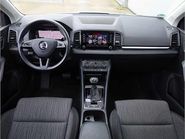 Skoda karoq 1.5 tsi automaat 2020 panoramadak virtual canton audio keyless go & entry dodehoeksensor - afbeelding 7 van  40