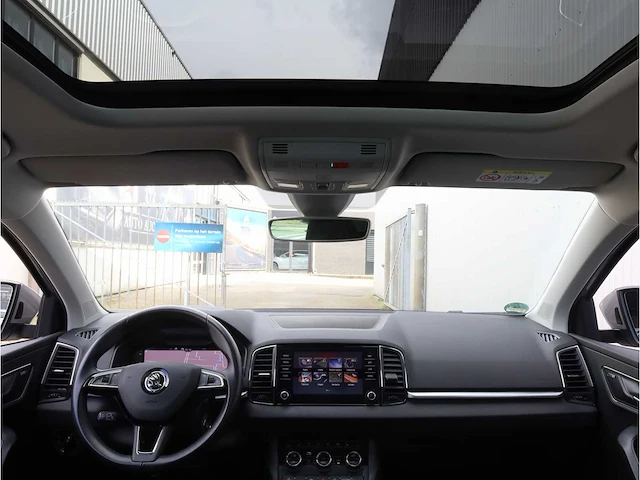 Skoda karoq 1.5 tsi automaat 2020 panoramadak virtual canton audio keyless go & entry dodehoeksensor - afbeelding 8 van  40