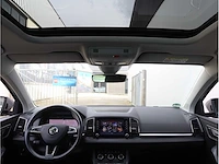 Skoda karoq 1.5 tsi automaat 2020 panoramadak virtual canton audio keyless go & entry dodehoeksensor - afbeelding 8 van  40