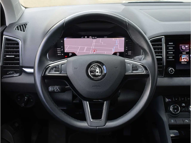 Skoda karoq 1.5 tsi automaat 2020 panoramadak virtual canton audio keyless go & entry dodehoeksensor - afbeelding 11 van  40