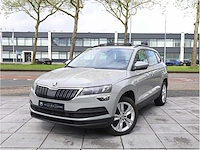Skoda karoq 1.5 tsi automaat 2020 panoramadak virtual canton audio keyless go & entry dodehoeksensor - afbeelding 1 van  40