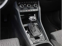 Skoda karoq 1.5 tsi automaat 2020 panoramadak virtual canton audio keyless go & entry dodehoeksensor - afbeelding 16 van  40