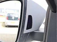 Skoda karoq 1.5 tsi automaat 2020 panoramadak virtual canton audio keyless go & entry dodehoeksensor - afbeelding 26 van  40