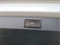 Skoda karoq 1.5 tsi automaat 2020 panoramadak virtual canton audio keyless go & entry dodehoeksensor - afbeelding 27 van  40