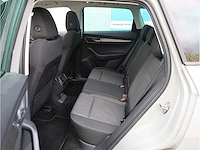 Skoda karoq 1.5 tsi automaat 2020 panoramadak virtual canton audio keyless go & entry dodehoeksensor - afbeelding 30 van  40