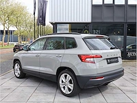Skoda karoq 1.5 tsi automaat 2020 panoramadak virtual canton audio keyless go & entry dodehoeksensor - afbeelding 23 van  40