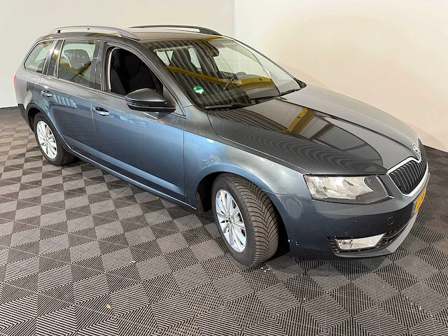 Skoda octavia 1.0 tsi grt amb. bns, jz-829-v - afbeelding 9 van  12