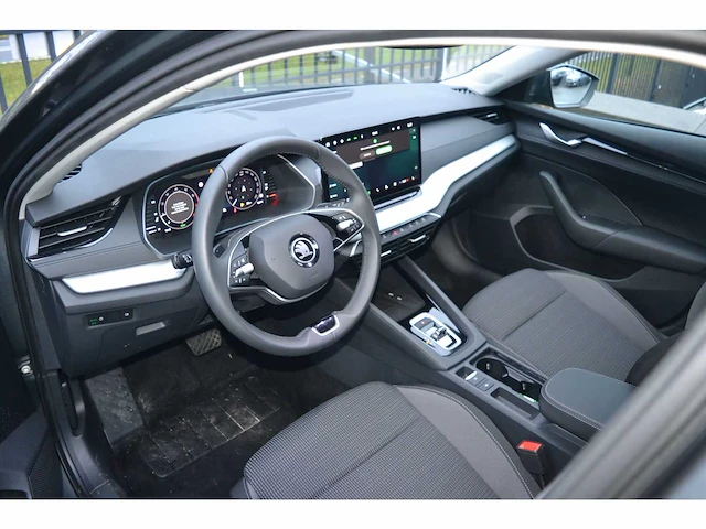 Skoda octavia 1.5 tsi mhev combi black edition facelift - personenauto - afbeelding 10 van  36