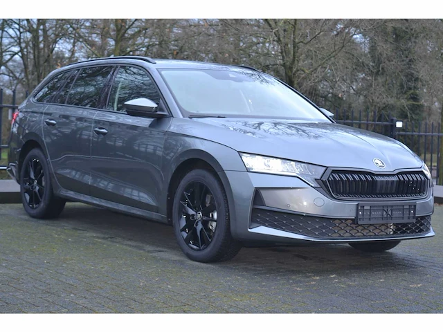 Skoda octavia 1.5 tsi mhev combi black edition facelift - personenauto - afbeelding 12 van  36