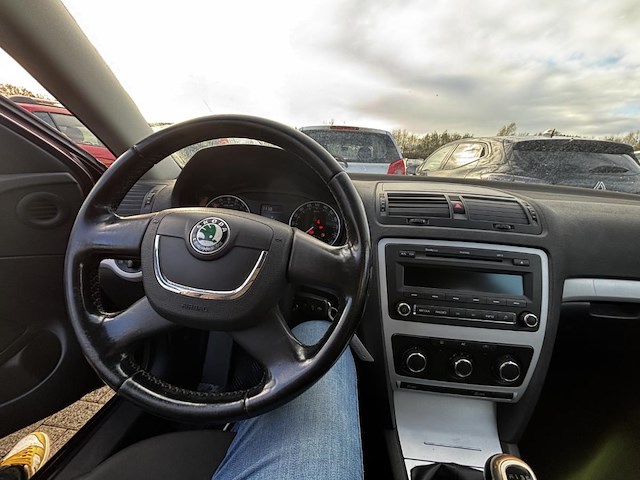 Skoda octavia 1.6 cr tdi greenline ambition dpf, 2011 - afbeelding 2 van  27